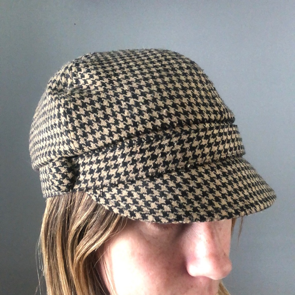 Deluxe hat